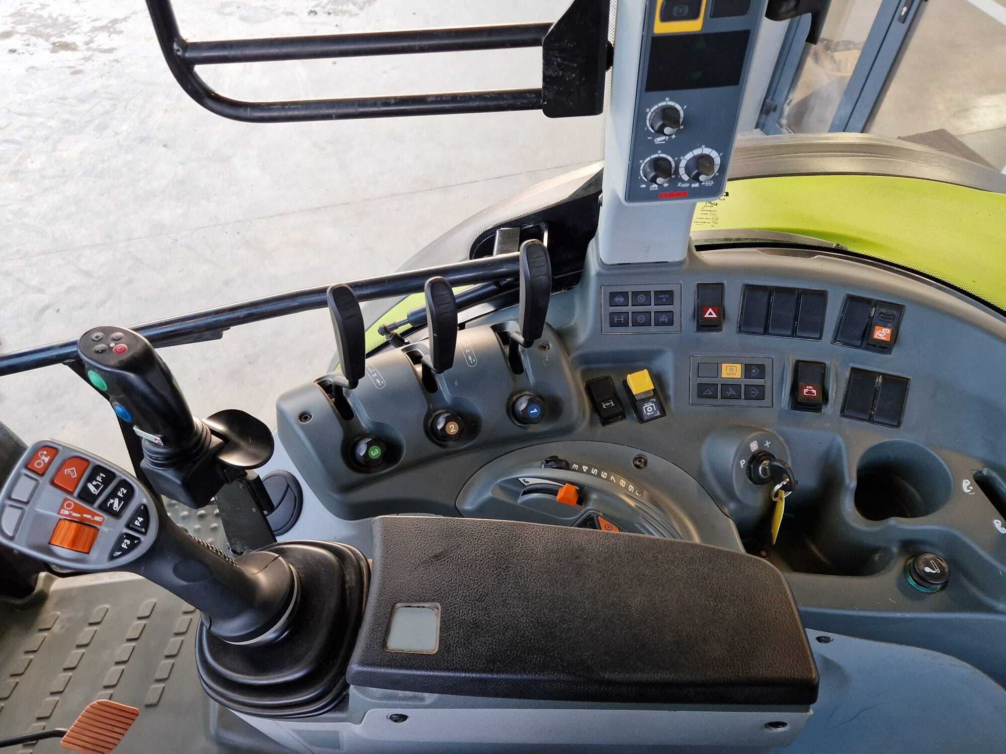 Tracteur Occasion 430 cis Claas Arion – Image 14