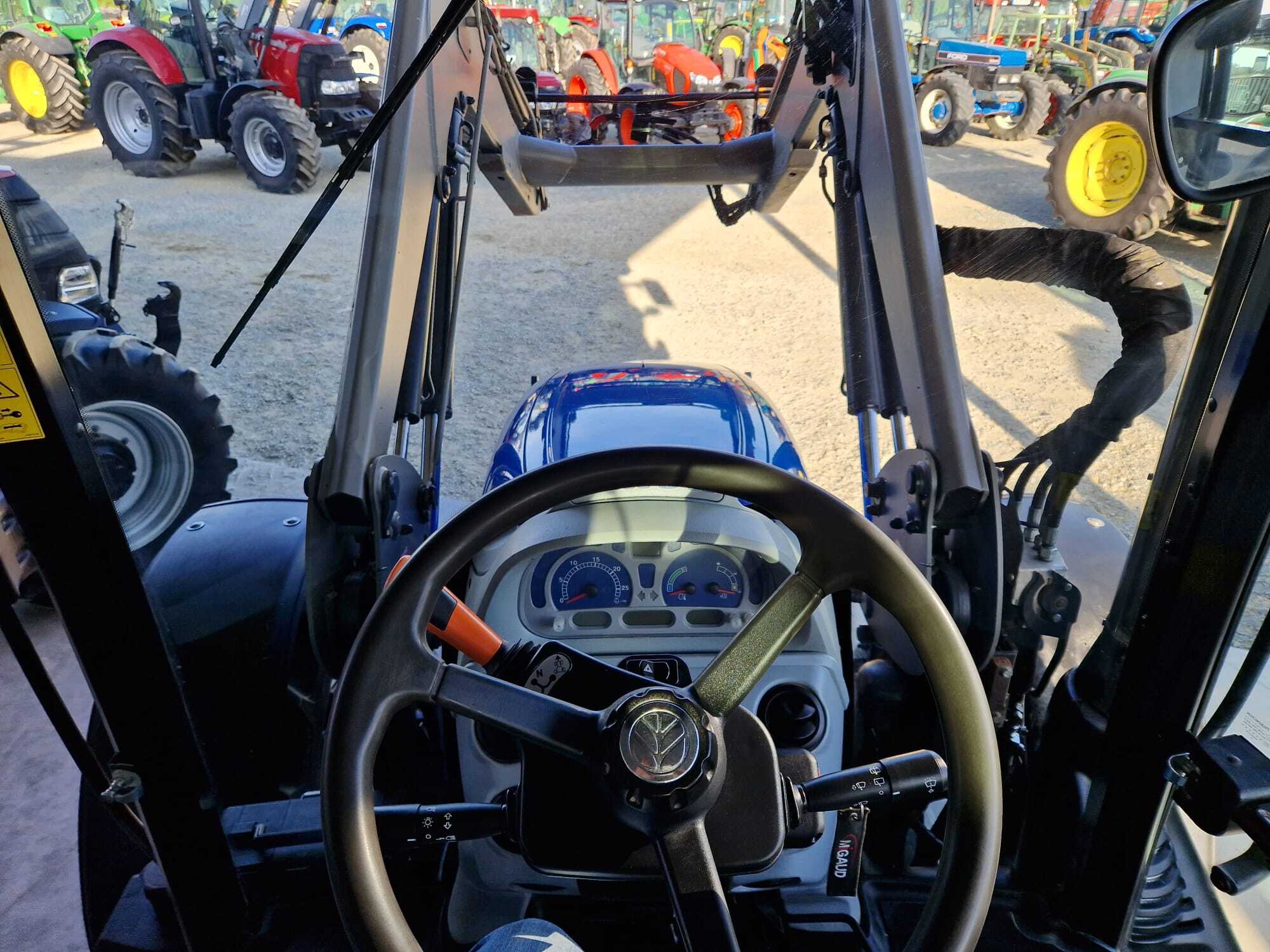 Tracteur New holland Electro Occasion command T6.120 – Image 22